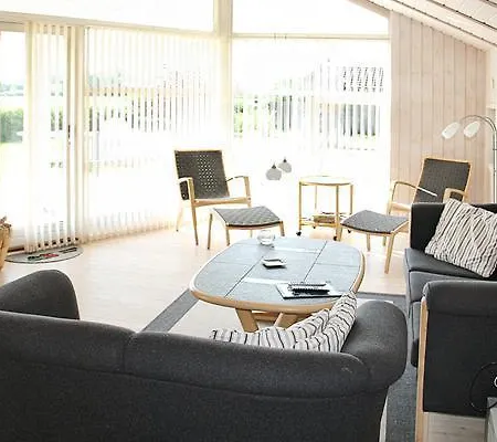 Three-bedroom Holiday In Stevns 3 * Rødvig