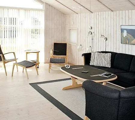 Vakantiehuis Three-bedroom Holiday In Stevns 3